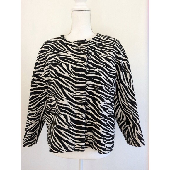 Chicos  Women's White Black Bi-Color Zebra Animal Print Blazer Jacket  Sz 0 S - Picture 2 of 8